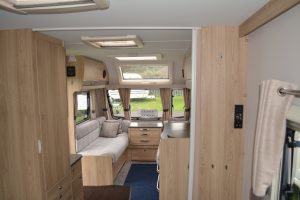 Elddis Avante 554 2019