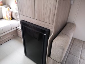 Elddis Xplore 304 2022