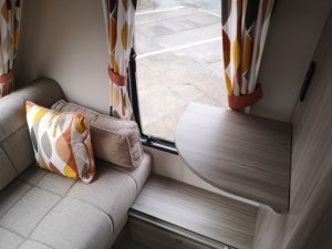 Elddis Xplore 304 2022