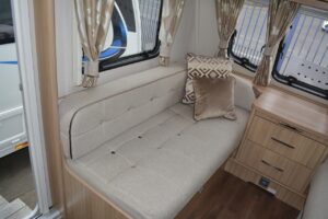 Coachman Pastiche 545 2017