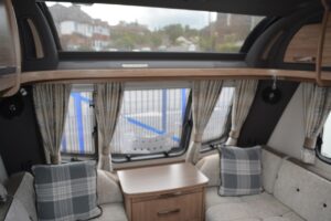Coachman VIP 545
