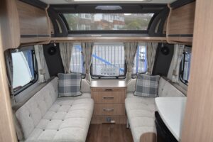 Coachman VIP 545