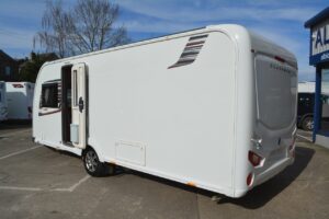 Coachman V.I.P 575 2018