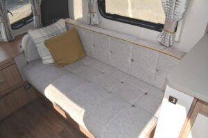 Coachman V.I.P 575 2018