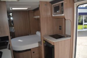 Coachman V.I.P 575 2018
