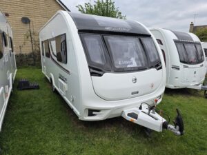 Swift Corniche