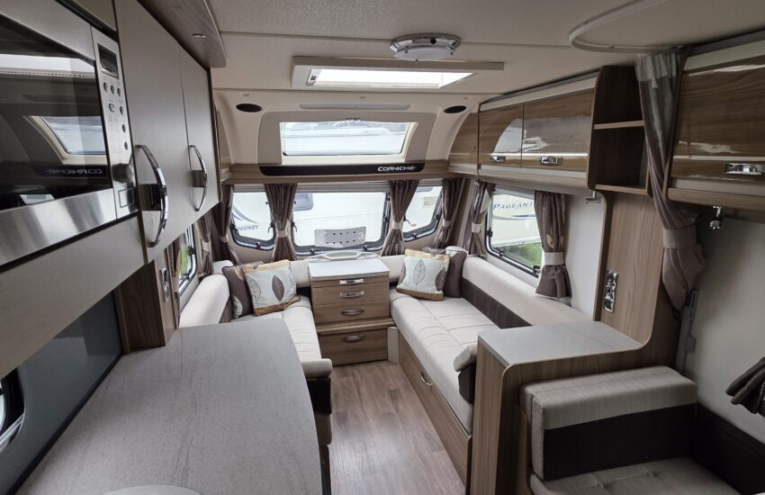 Swift Corniche